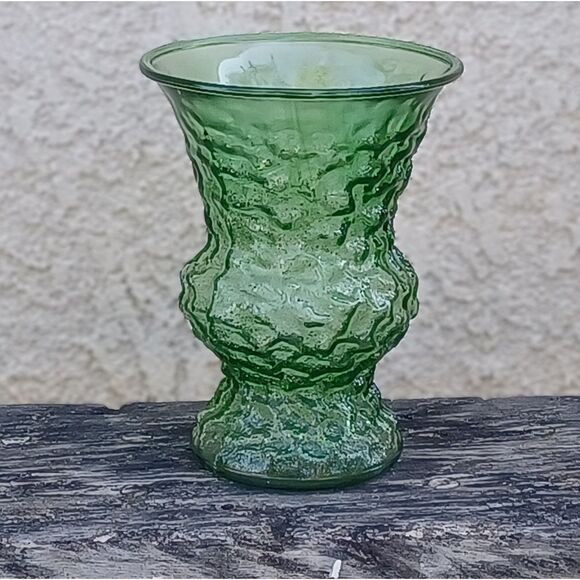 Vintage E.O. Brody Co. 1960s Emerald Green Crinkle Glass EAPG Flower Pot Vase - Picture 6 of 11
